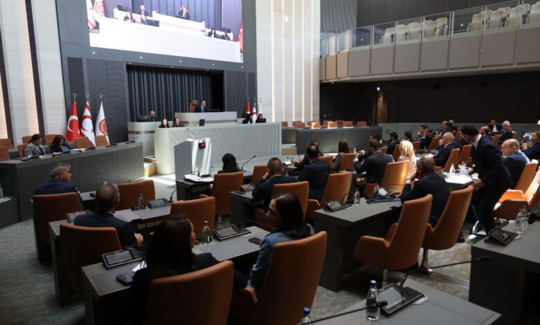 Cumhuriyet Meclisi Genel Kurulu’nda Atatürk Öğretmen Akademisi’ne ilişkin yasa tasarısı görüşülüyor