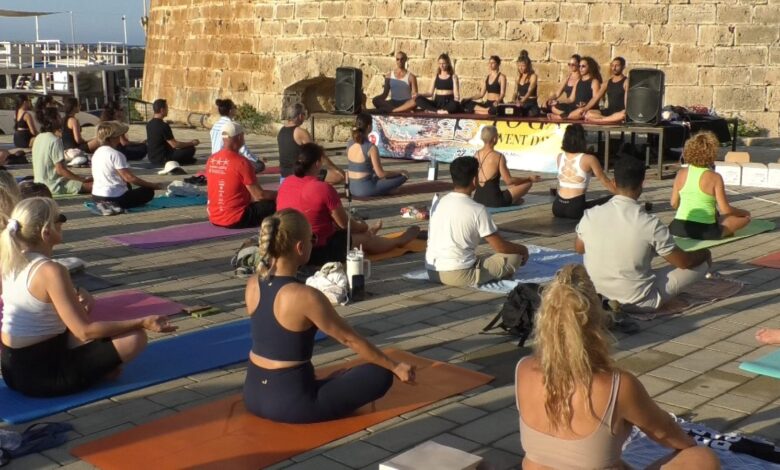 ‘Dünya Yoga Günü’ kapsamında Girne’de etkinlik gerçekleştirildi